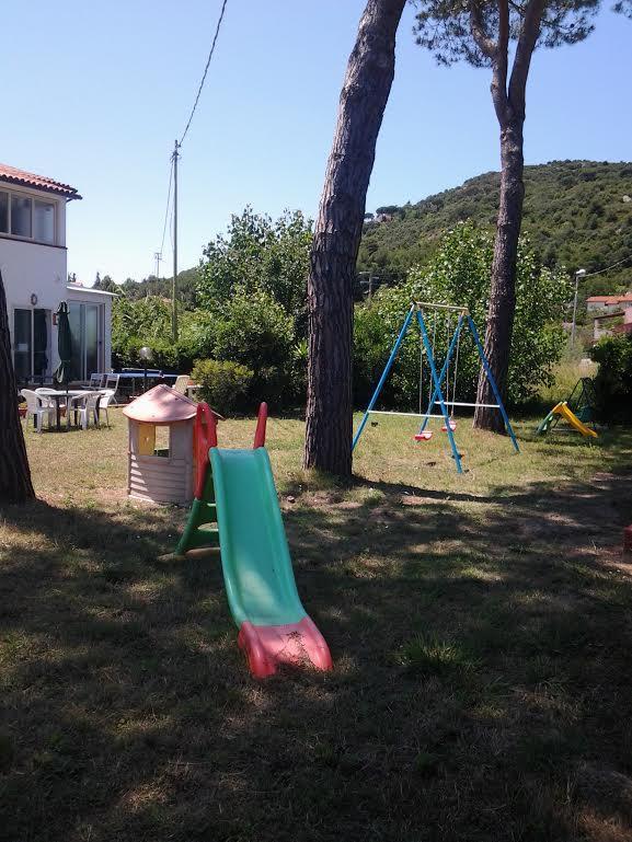 Hotel Rustichello Marina di Campo Luaran gambar